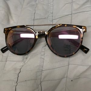 AMERICAN EAGLE SUNGLASSES